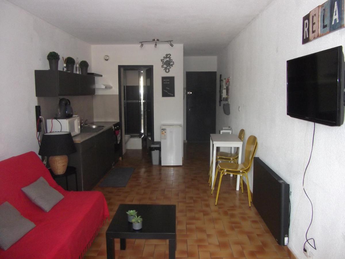 Studio Sur Le Port, Climatisation, Wifi, Piscine, Lave-Linge Груисан Екстериор снимка
