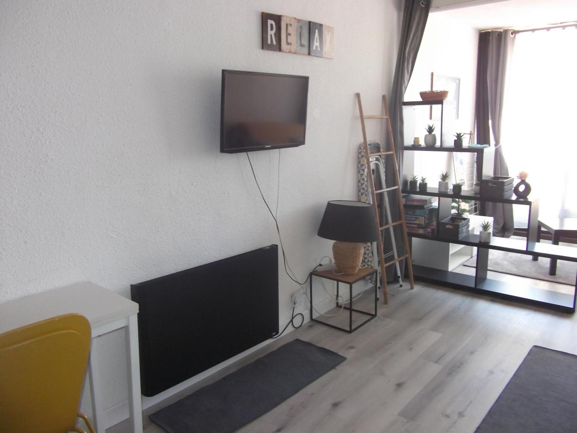 Studio Sur Le Port, Climatisation, Wifi, Piscine, Lave-Linge Груисан Екстериор снимка