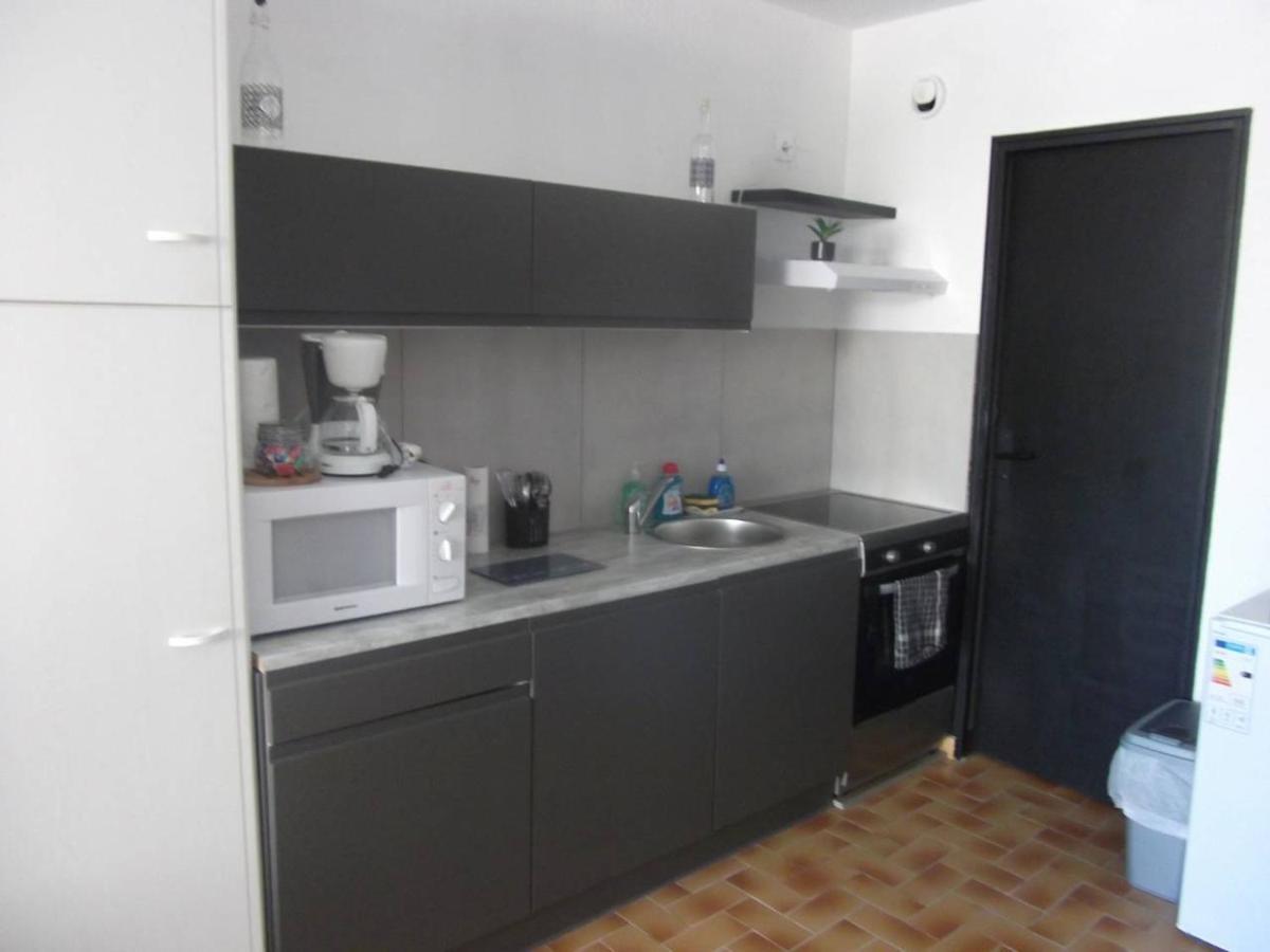 Studio Sur Le Port, Climatisation, Wifi, Piscine, Lave-Linge Груисан Екстериор снимка
