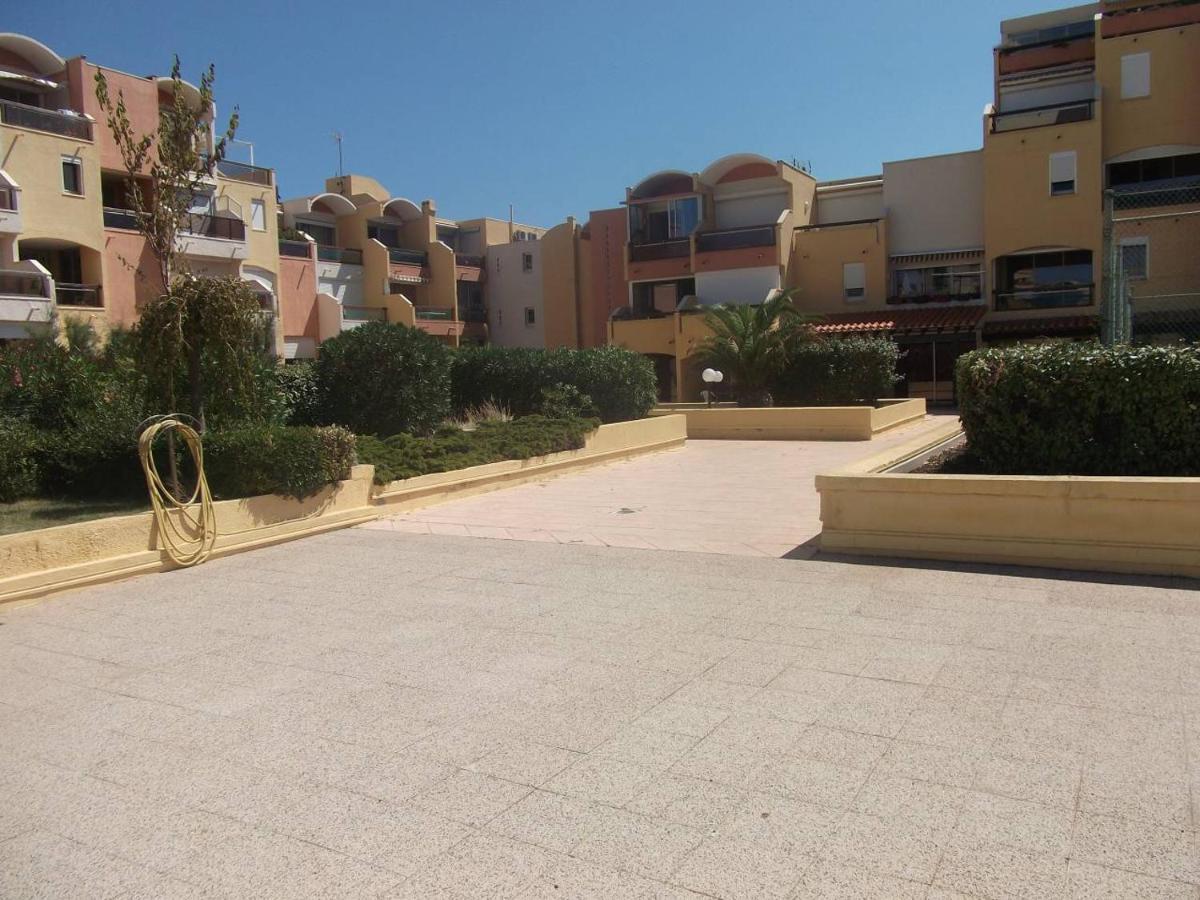Studio Sur Le Port, Climatisation, Wifi, Piscine, Lave-Linge Груисан Екстериор снимка