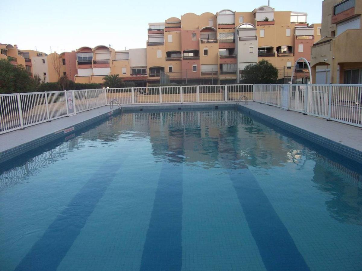 Studio Sur Le Port, Climatisation, Wifi, Piscine, Lave-Linge Груисан Екстериор снимка